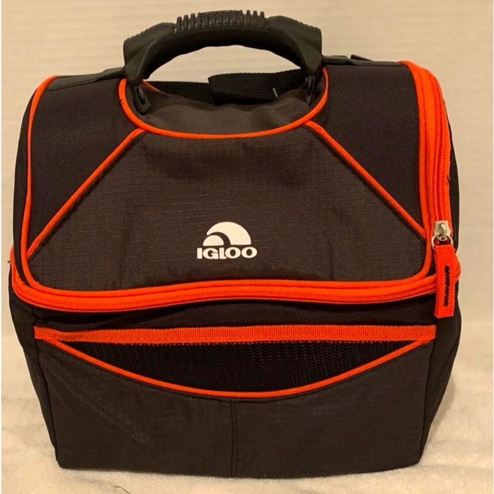 Igloo Maxcold Gripper 16 Can Lunch Box Black Red